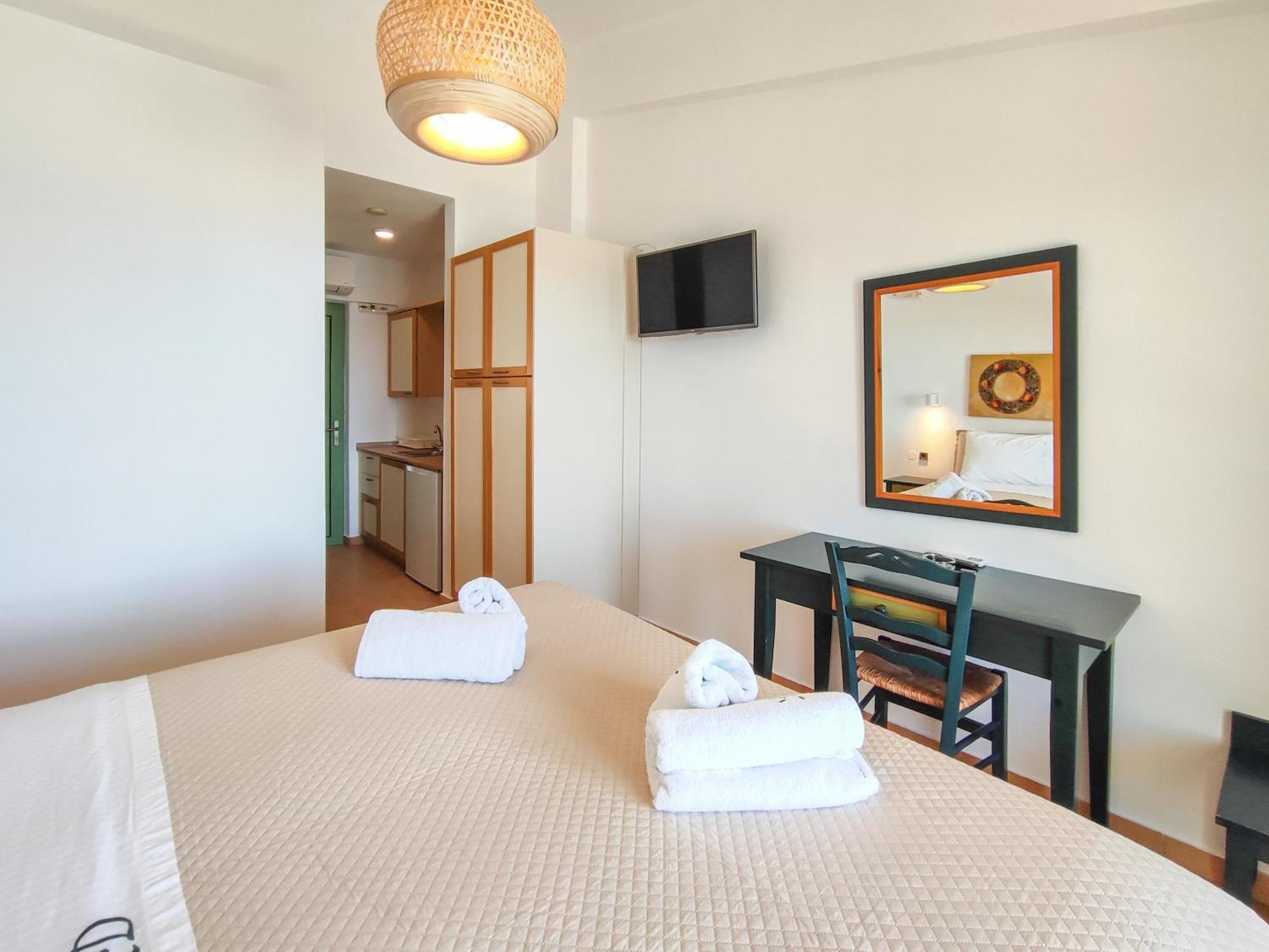 Hotel Dafni Skiathos Town Bagian luar foto