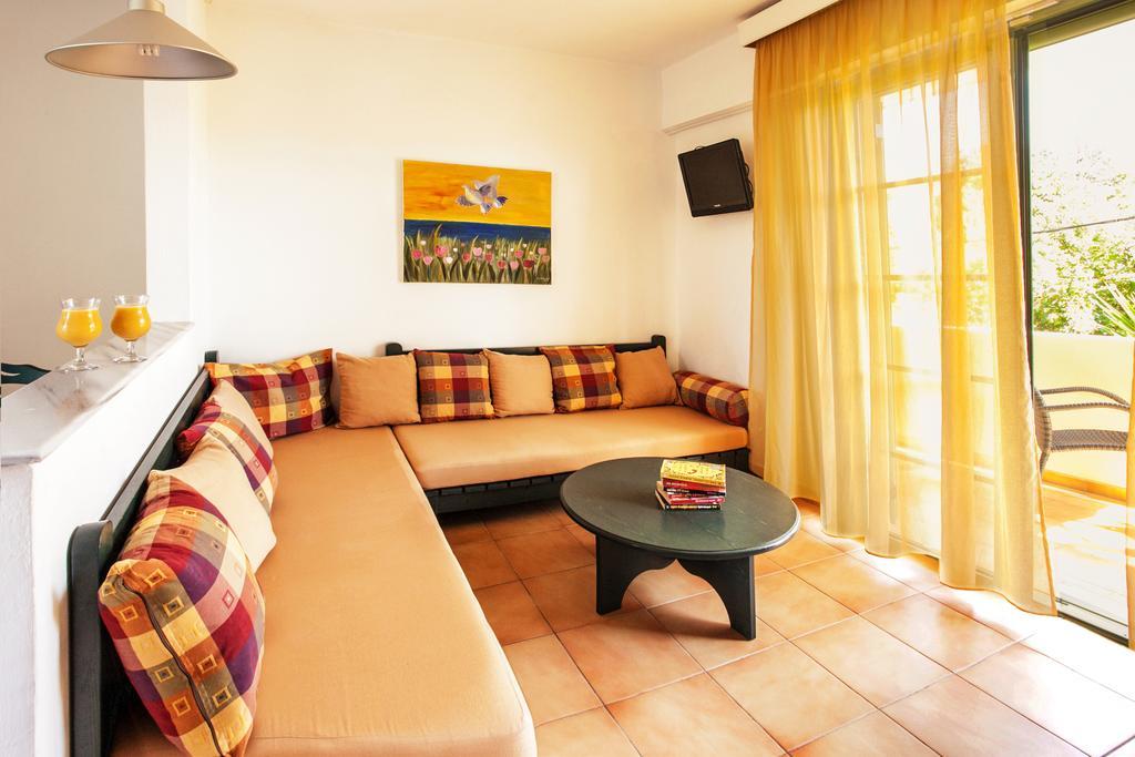 Hotel Dafni Skiathos Town Bagian luar foto